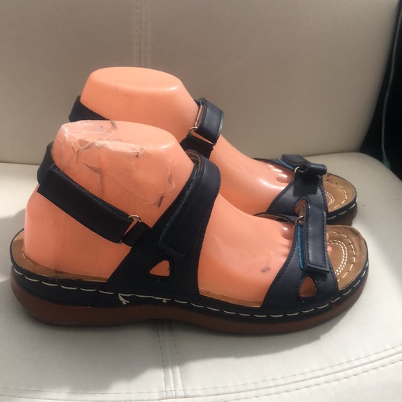 Women's Nany Blue Lite Weight Strap on Sandal Adj. Loop & Hook Closure Size 8 - Picture 2 of 15